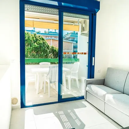 Enjoy The Sun From The Terrace Of Our * بيبيوني