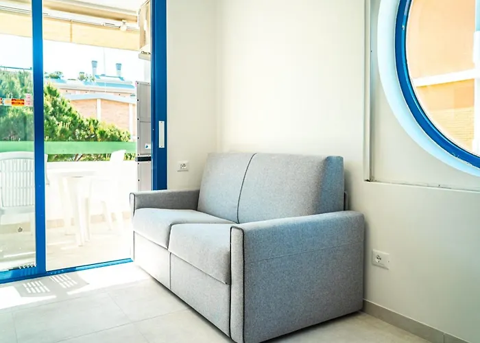 Enjoy The Sun From The Terrace Of Our Μπιμπιόνε